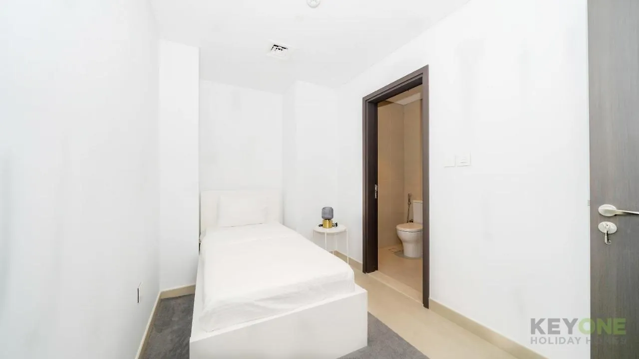 Ferienwohnung Keyone - 3Br With Maids In Downtown Views Dubai